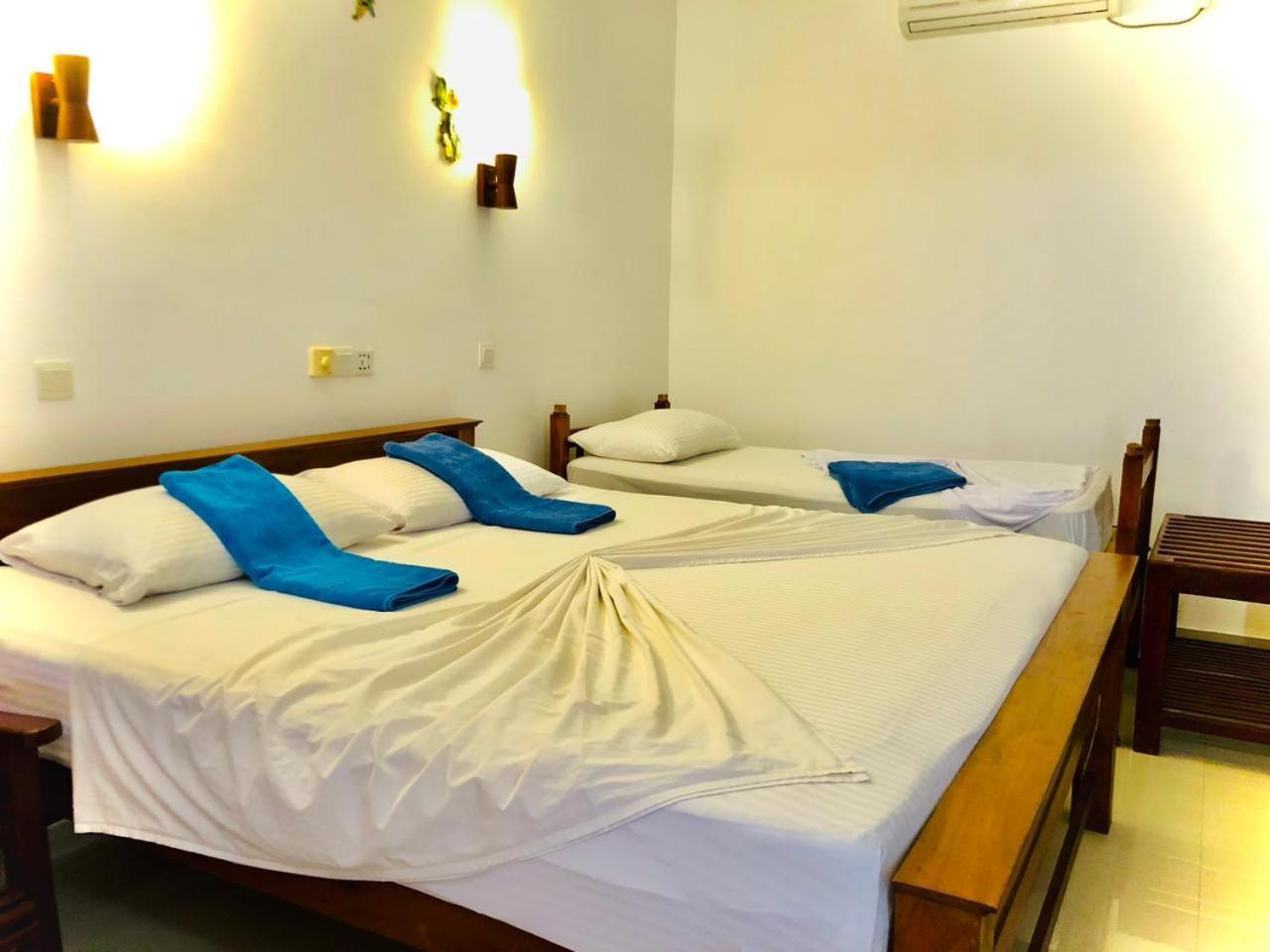 Mirissa Beach Inn Экстерьер фото