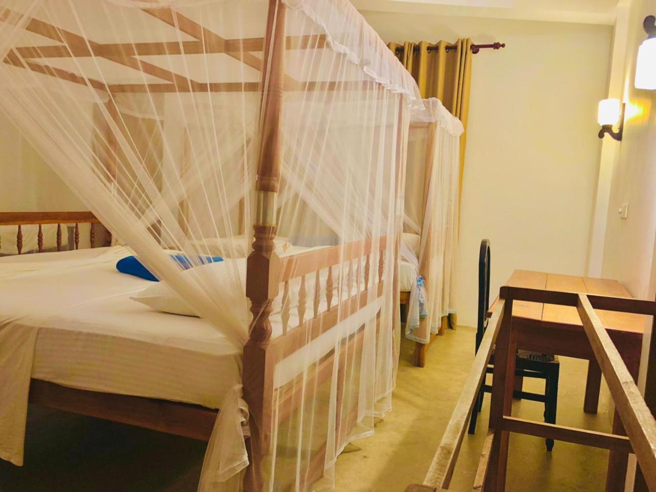 Mirissa Beach Inn Экстерьер фото